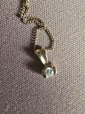 14k Gold Solitaire Pendant Necklace with .25 Diamond Stone